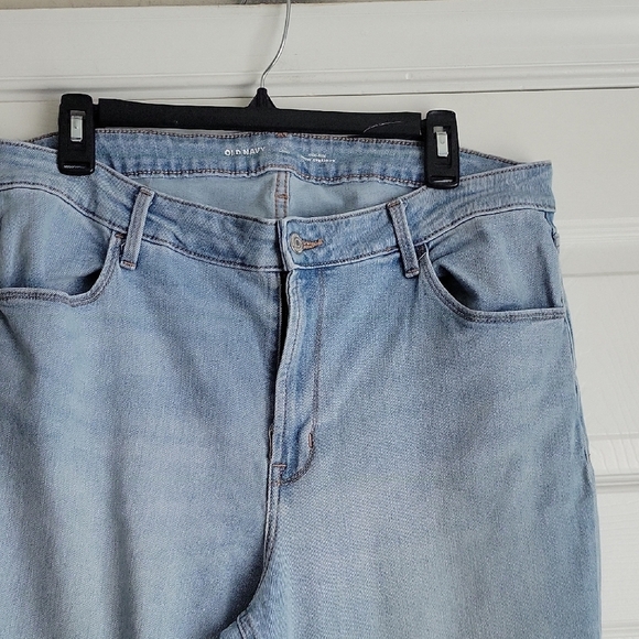 Old Navy Women's High Rise Wow Straight Jeans - Picture 3 of 12